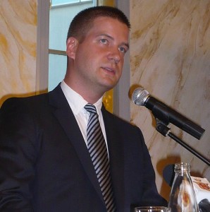 Живко Тодоров представи програмата си за управление.