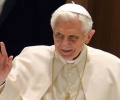 Папа Бенедикт XVI се оттегля от престола - подробности