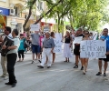 В Стара Загора защитници на Орешарски шестваха с музика и тропнаха хоро в подкрепа на правителството
