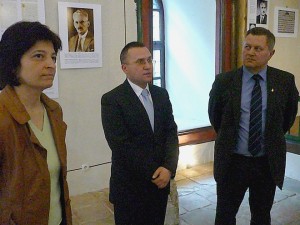 Райна Антонова, д-р Ангел Динев и адв. Атанас Стоянов (отляво надясно)