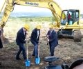 Министърът на околната среда и кметът на Стара Загора направиха първа копка на Регионалния център за управление на отпадъците край Ракитница