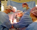 Съдови хирурзи отстраниха рекордно голяма задколянна аневризма при 55-годишен пациент