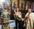 Митрополит Киприан връчи високо отличие на кмета на Казанлък Галина Стоянова