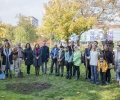 Актьори посадиха „Вишнева градина“ в центъра на Стара Загора