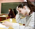 Експерти: Тестовите задачи вкарват учениците в мисловен калъп