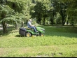 Гражданин дари трактор-косачка за зелените площи на Старозагорските бани