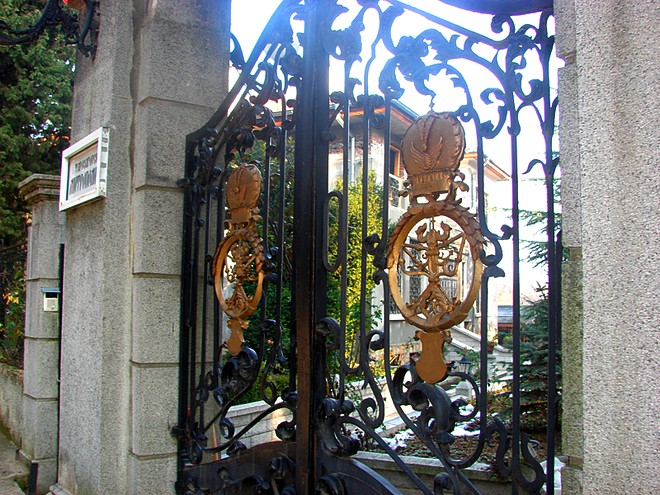 Mitropoliata - porta