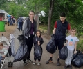 Доброволци от Украйна, Сирия, Иран, Ливан и Русия чистиха парк 