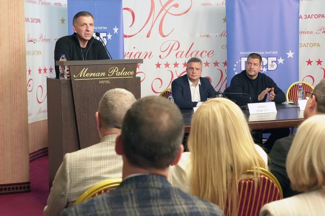 Иван Велев, Радостин Танев, Живко Тодоров (от ляво надясно)